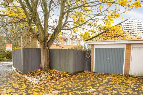 3 bedroom semi-detached house to rent, Granby Road, Melton Mowbray, LE13