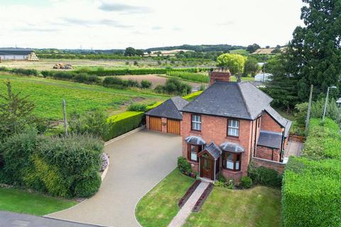 4 bedroom detached house for sale, Lower Chaddesley, Kidderminster