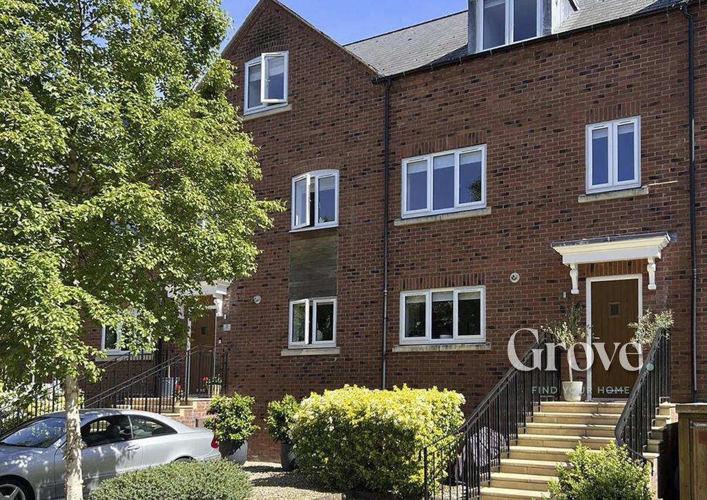 Nash Court Belbroughton 2.jpg