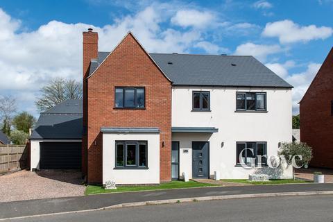 5 bedroom detached house for sale, Amphlett Close, Hagley, Stourbridge