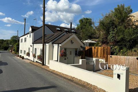 4 bedroom detached house for sale, Bromsgrove Road, Clent