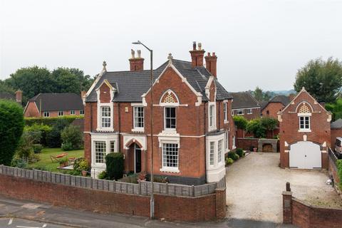 Stourbridge Road, Hagley, Stourbridge