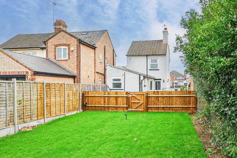 2 bedroom detached house for sale, Billington Road, Leighton Buzzard