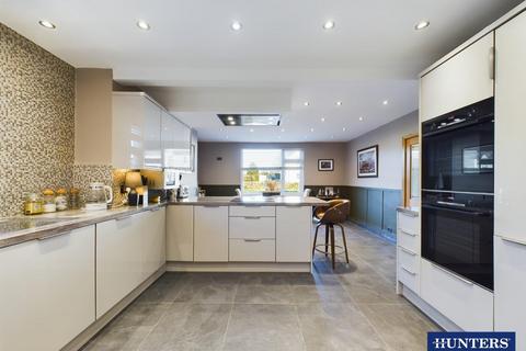 8 Maiden Row, Crocketford, Dumfries, DG2 8RB