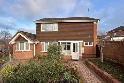 4 bedroom detached house for sale, Fairmile Road, Halesowen