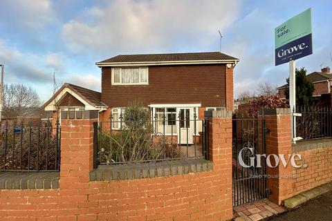 4 bedroom detached house for sale, Fairmile Road, Halesowen