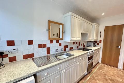 2 bedroom terraced bungalow for sale, Stourbridge Road, Halesowen