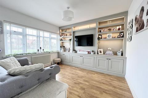 15 Carters Lane, Halesowen, B62 0DA