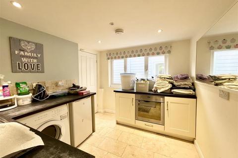 15 Carters Lane, Halesowen, B62 0DA