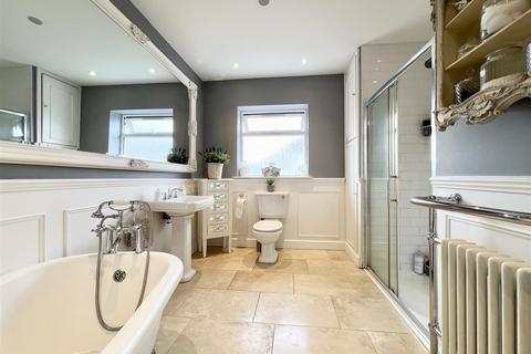 15 Carters Lane, Halesowen, B62 0DA