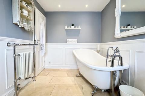 15 Carters Lane, Halesowen, B62 0DA