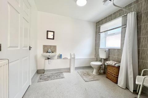 1 Beach Drive, Halesowen, B63 3RJ