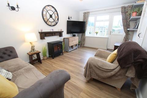 1 bedroom maisonette for sale, Kirkstone Court, Brierley Hill DY5