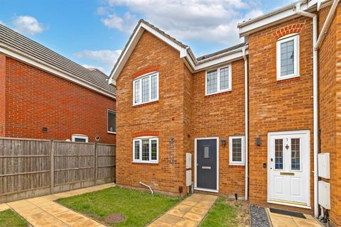 8 Robins Close, London Colney, St Albans, AL2 1QT