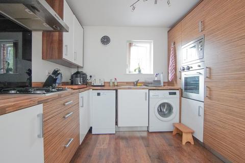 2 bedroom house to rent, Long Down Avenue, Bristol BS16