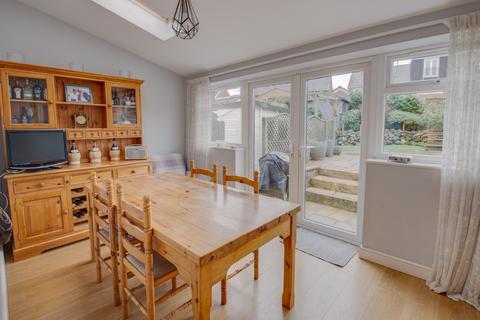 19 Cherry Orchard Drive, Bromsgrove, B61 8RL