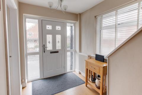 19 Cherry Orchard Drive, Bromsgrove, B61 8RL