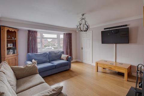 19 Cherry Orchard Drive, Bromsgrove, B61 8RL
