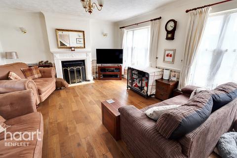 5 bedroom detached house for sale, Thorney Bay Road, Canvey Island