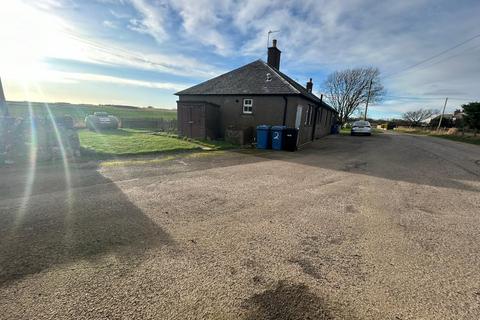 3 bedroom semi-detached bungalow to rent, Balkaithly Cottages, St Andrews KY16