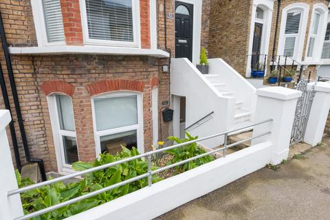 1 bedroom flat for sale, South Eastern Road, Ramsgate, CT11