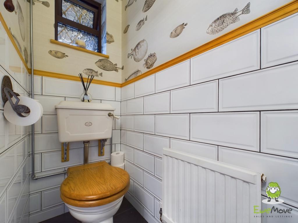 Thomas Crapper Toilet