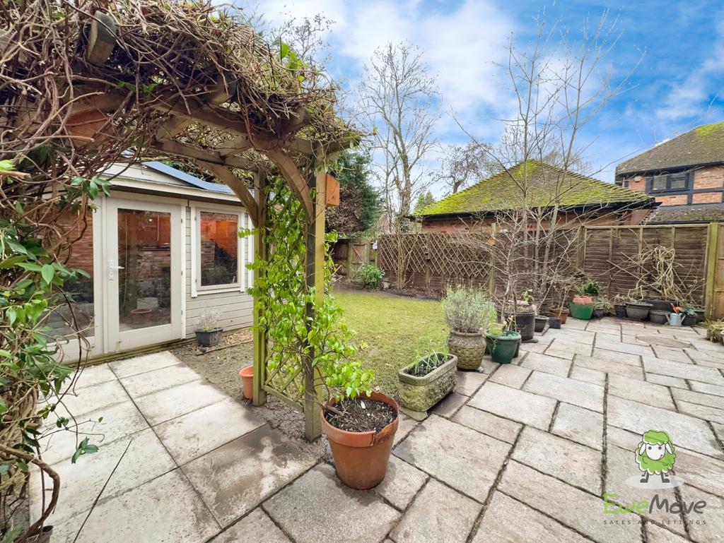 Garden and Summerhouse