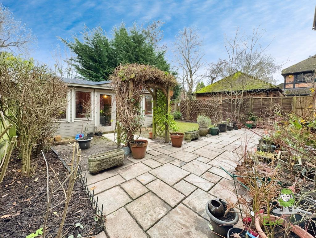 Garden and Summerhouse