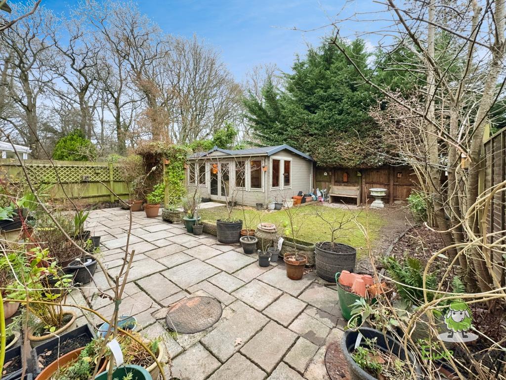 Garden and Summerhouse