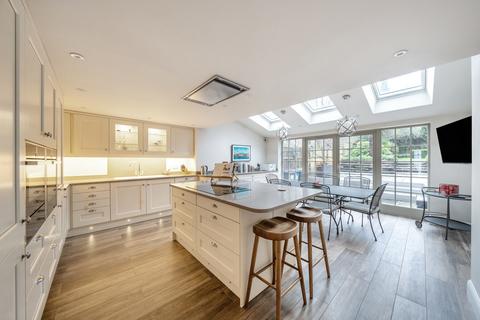 120 Wellhouse Lane, Barnet, EN5 3DP
