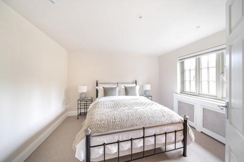120 Wellhouse Lane, Barnet, EN5 3DP