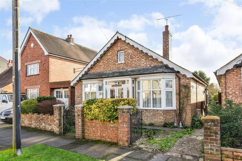 2 bedroom detached bungalow for sale, Armadale Road, Chichester