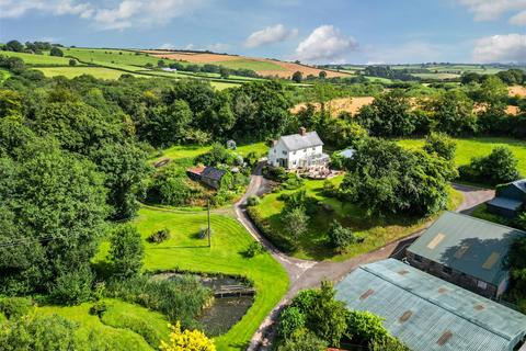 Character property for sale, Dulverton