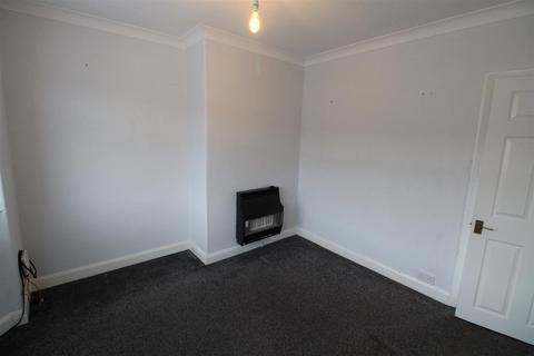 2 bedroom terraced house to rent, Woodhall Street, Hull