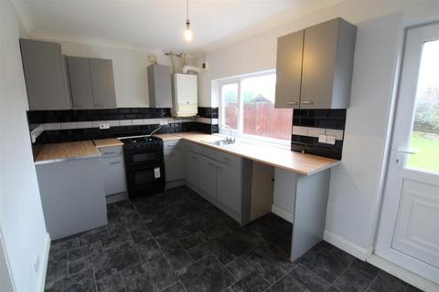 2 bedroom terraced house to rent, Woodhall Street, Hull