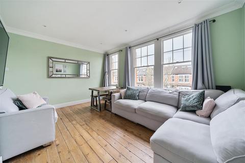 116a Ellerton Road, Surbiton, KT6 7TZ