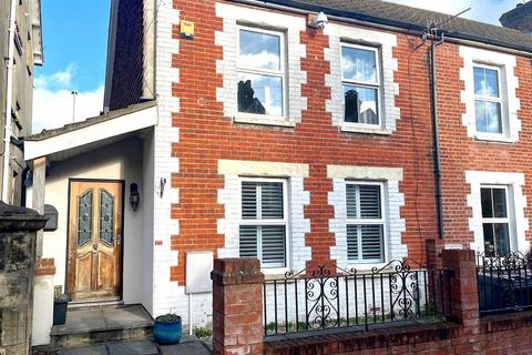 3 bedroom end of terrace house for sale, St. Marks Road, Salisbury