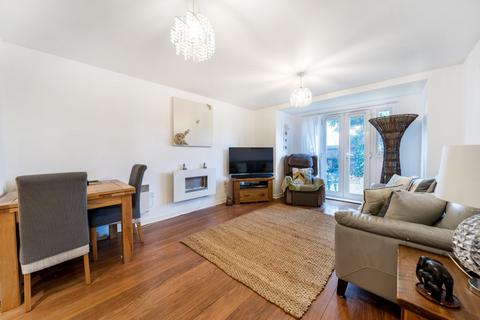 2 bedroom apartment for sale, Hawkes Close, Langley, Berkshire, SL3