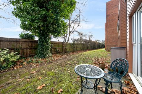 2 bedroom apartment for sale, Hawkes Close, Langley, Berkshire, SL3