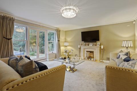 5 bedroom detached house to rent, Rise Road, Ascot, Berkshire