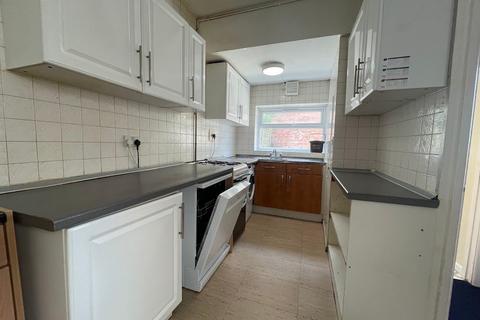 6 bedroom terraced house to rent, Brynland Avenue, Bristol BS7