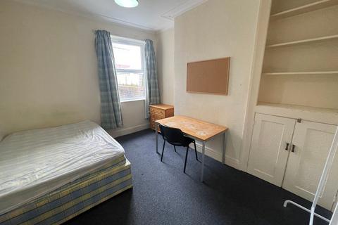 undefined, Brynland Avenue, Bristol BS7