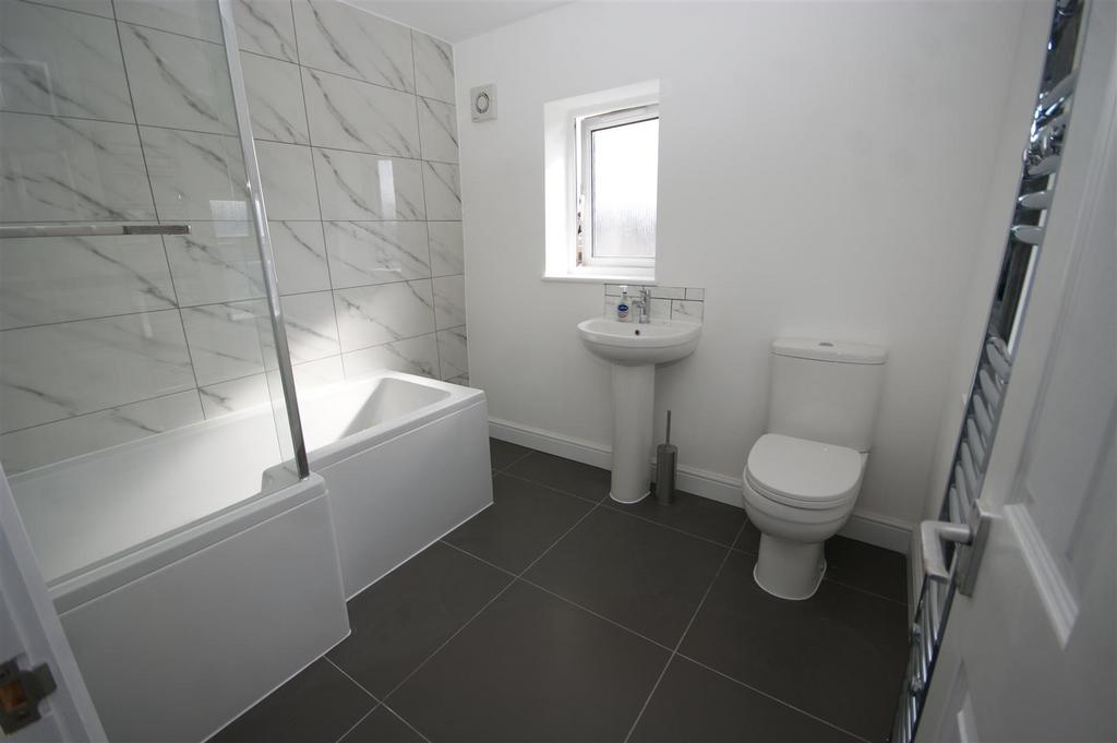 Bathroom.JPG