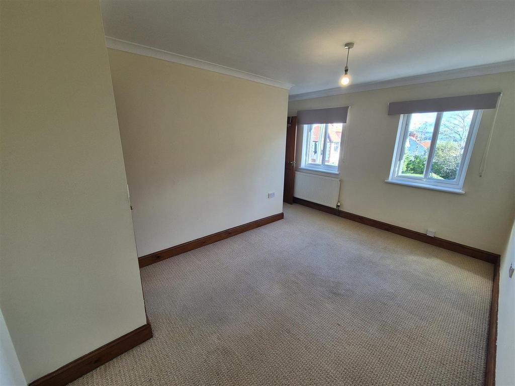 Bedroom 3/ ystafell wely 3