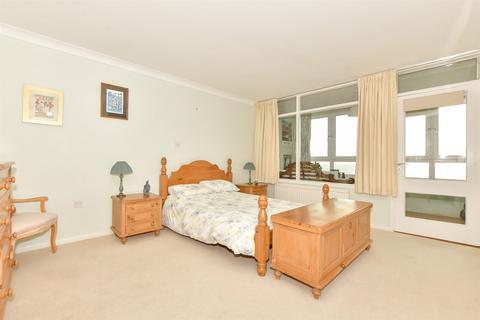 3 bedroom apartment for sale, South Road, Hythe, Kent