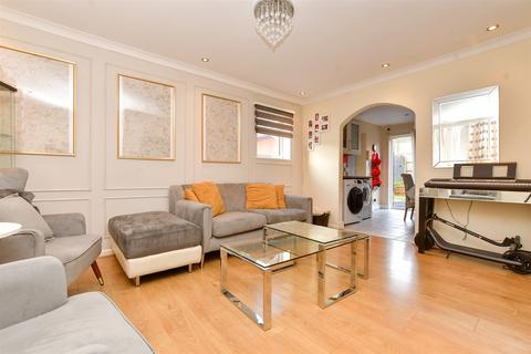 13 Allum Grove, Tadworth, KT20 5HX