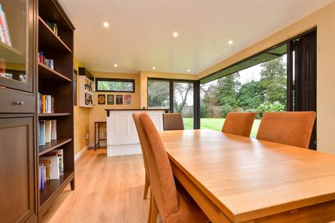 13 Fairoak Close, Kenley, CR8 5LJ