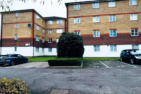 2 bedroom apartment to rent, The Maltings, Romford.