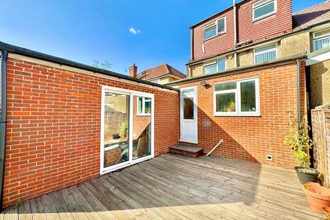 4 bedroom semi-detached house for sale, Brampton Grove, Harrow HA3