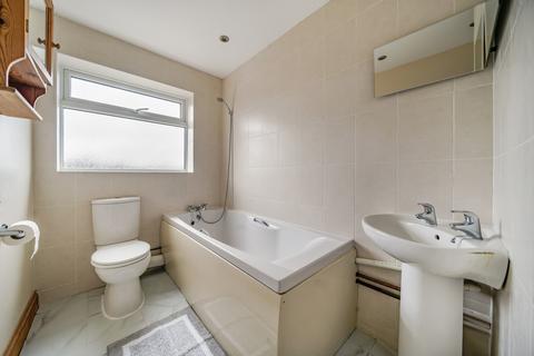 1 Juniper Gate, Rickmansworth, WD3 1NT